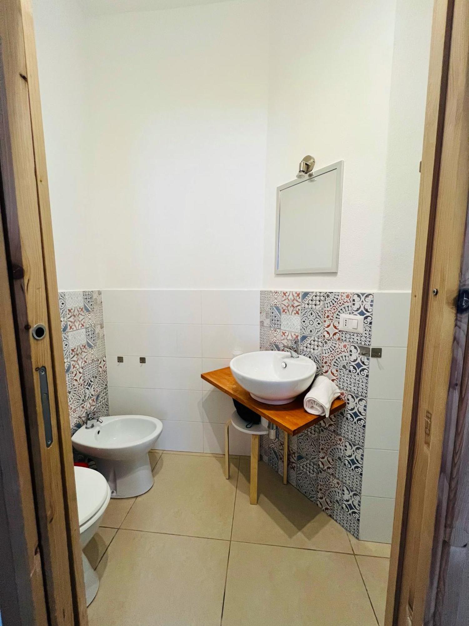 Les Chambres De Francoise Guest House Олбия Екстериор снимка