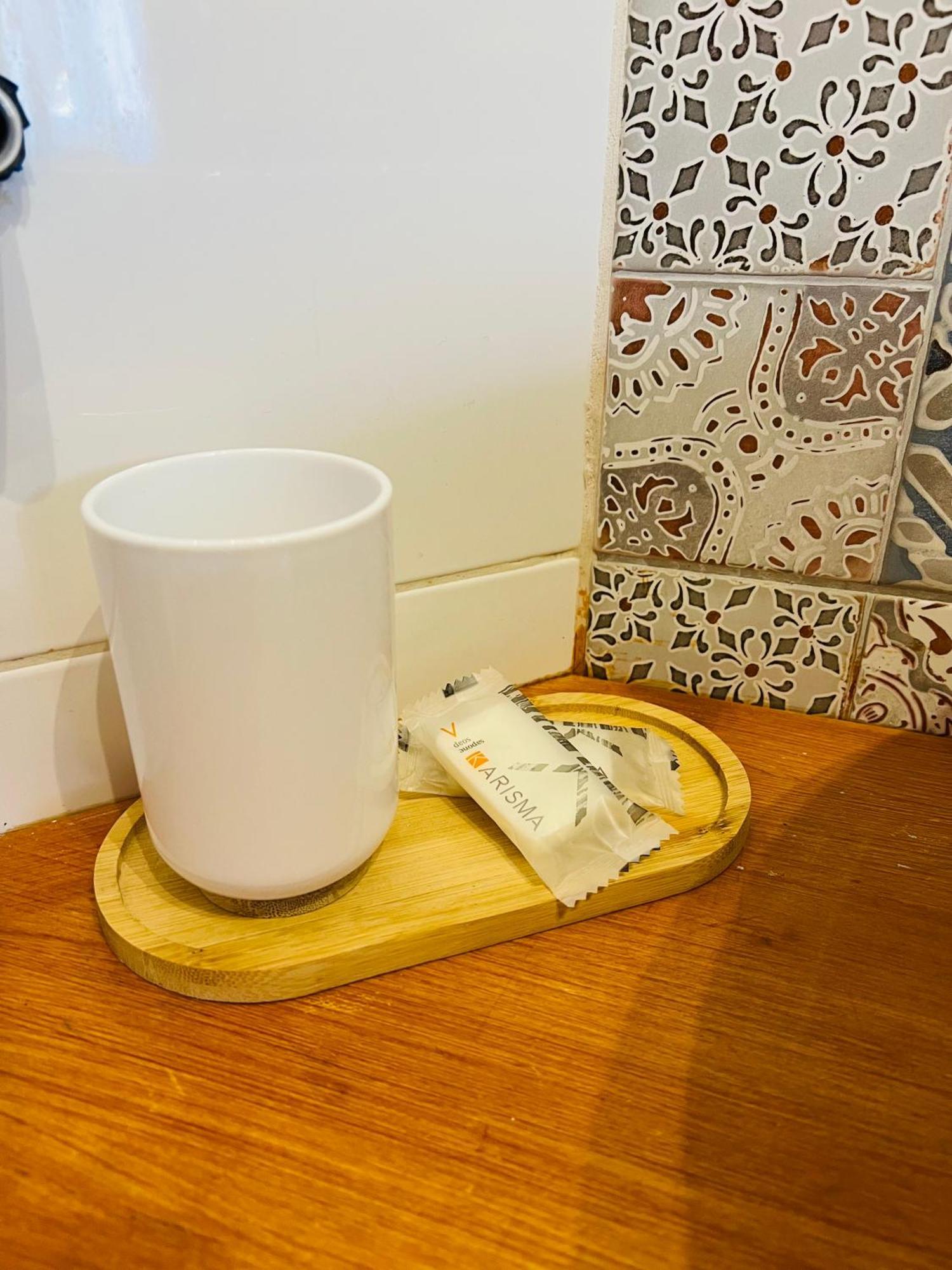 Les Chambres De Francoise Guest House Олбия Екстериор снимка